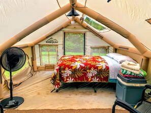 Tent, Garden View | Free WiFi, bed sheets