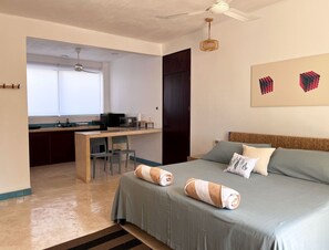 1 chambre, bureau, Wi-Fi gratuit, draps fournis