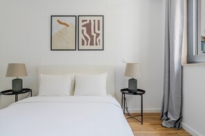 2 chambres, fer et planche à repasser, Wi-Fi, draps fournis