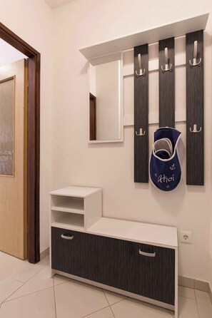 Interior - Holiday apartment with terrace in a quiet neighbourhood (Punat)