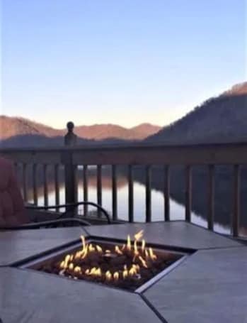Property grounds. Kanawha River Mountain House