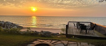 Hot Tub | Sleeps 20 | Private Beach | Game Room