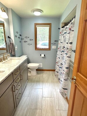 Dusch, hårtork och handdukar