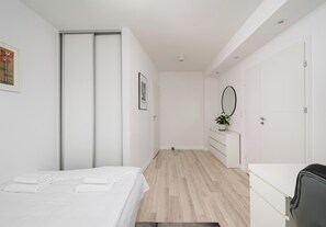 1 chambre, fer et planche à repasser, Wi-Fi, draps fournis