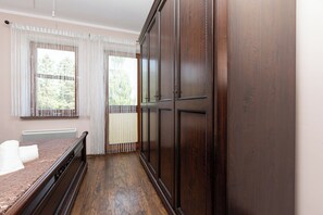 2 Schlafzimmer, Bügeleisen/Bügelbrett, WLAN, Bettwäsche