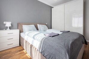 1 bedroom, iron/ironing board, free WiFi, bed sheets