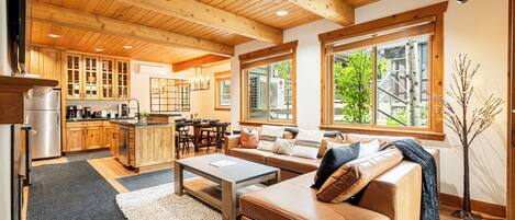 TV connectée, cheminée