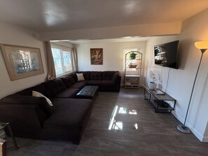 Smart TV, DVD player