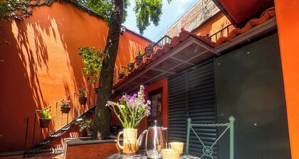 Casita in Coyoacan Comfort and Location