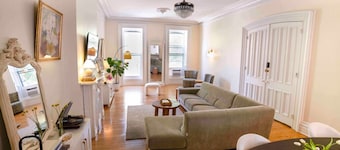 Luxury downtown apt.walk to Troy by Franklin plaza