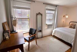 2 bedrooms, desk, iron/ironing board, WiFi