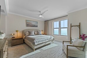 3 bedrooms, desk, iron/ironing board, free WiFi - Stunning 3-Bed Oceanfront Condo with Expansive Balcony and Luxury Finishes (Daytona Beach)