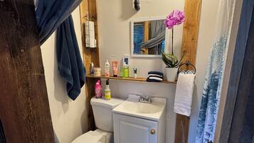 Shower, towels, soap