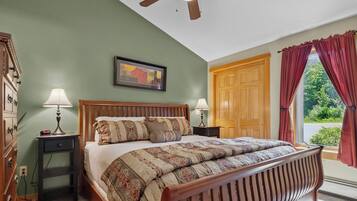 3 bedrooms, iron/ironing board, free WiFi, bed sheets