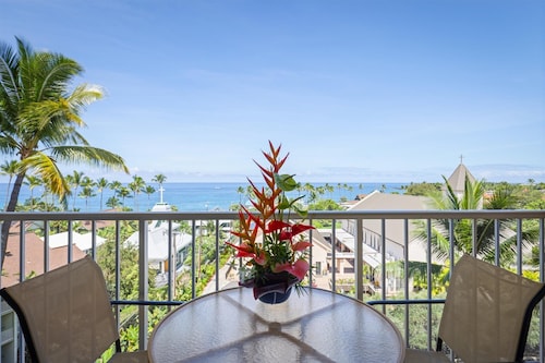 Full ocean view from Kailua Village 602