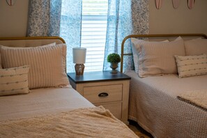4 bedrooms, WiFi, bed sheets