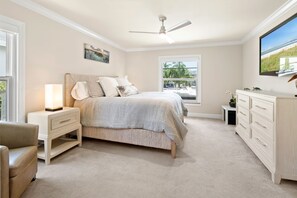 3 bedrooms, desk, iron/ironing board, free WiFi