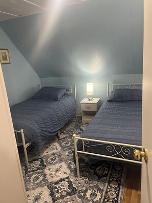 4 Schlafzimmer, Bügeleisen/Bügelbrett, kostenloses WLAN, Bettwäsche