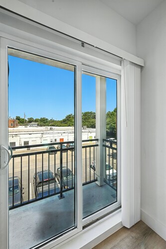 4story Townhome w/ Rooftop View at Bishop Arts 10 min from Downtown Dallas