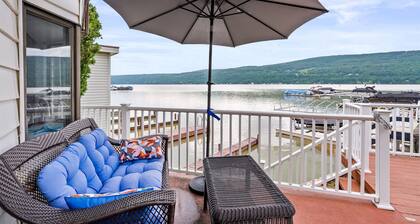 Lake House | Walking Distance to Town | Sleeps 10