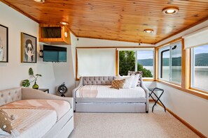 4 soverom, strykejern/-brett, reiseseng for barn og wi-fi