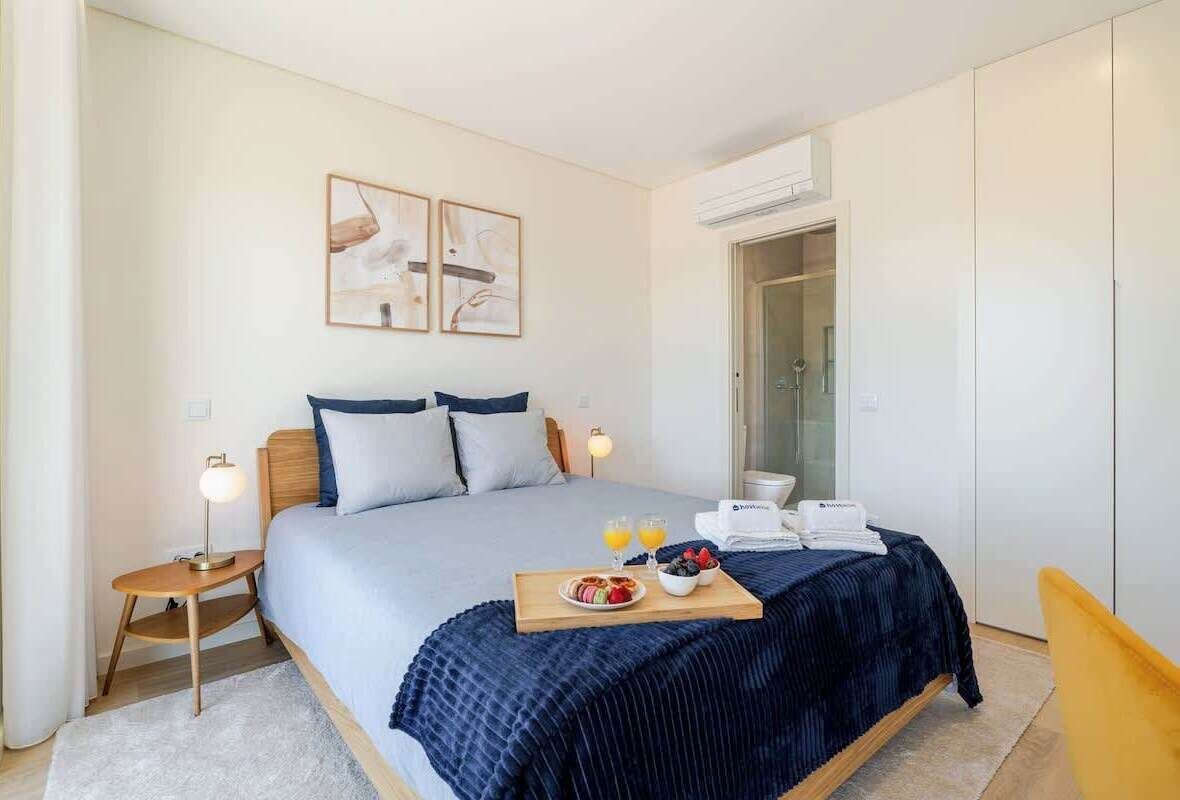 7 soverom, skrivebord, strykejern/-brett og wi-fi (inkludert)