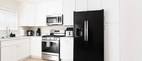 Microwave, oven, stovetop, dishwasher