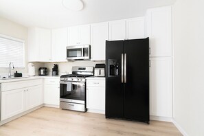 Microwave, oven, stovetop, dishwasher