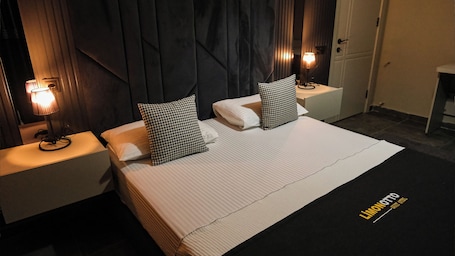 Standard Apartment, Balcony, City View | Free WiFi