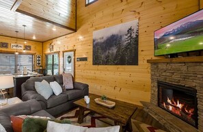 Smart TV, fireplace