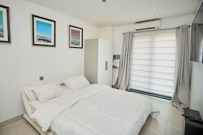 2 chambres, fer et planche à repasser, Wi-Fi, draps fournis