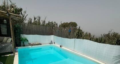 Los Portales shelter