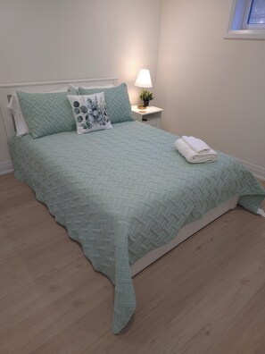 1 bedroom, desk, iron/ironing board, free WiFi