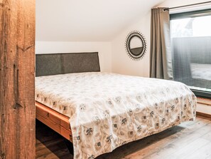 5 bedrooms, Internet
