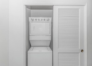Interior - 2BR @ Barefoot | Pool, Golf, Balcony, Washer/Dryer (North Myrtle Beach)