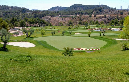 6 bedroom cozy home in Cofrentes