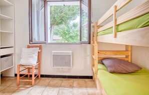 2 bedrooms, iron/ironing board, free WiFi - Charmante Maison à la Campagne (Saint-Crépin-et-Carluc)