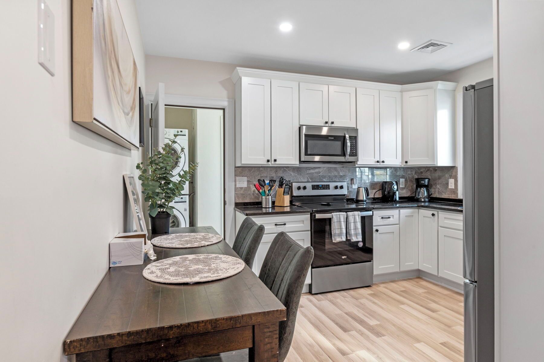 Microwave, oven, stovetop, dishwasher