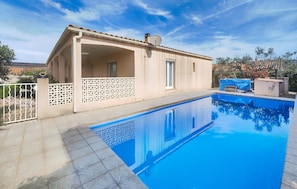 Pool - Cozy home in Cessenon sur Orb (Cessenon sur Orb)