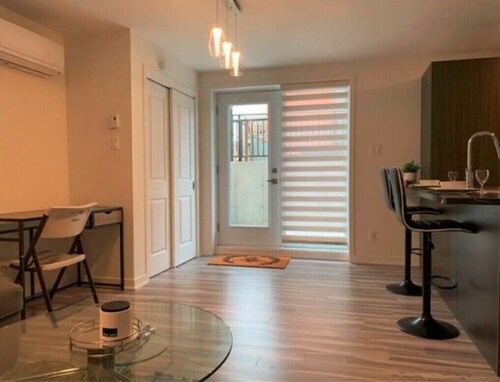 Cozy 1 BR Apt perfect for couple