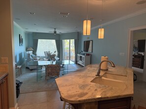 TV connectée, chaîne hi-fi