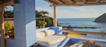 Casita Hermanitas panoramic ocean views in Careyes