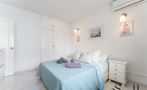 1 bedroom, iron/ironing board, free WiFi, bed sheets