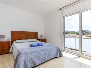 Room - Apartment Brisa by Interhome (El Port de la Selva)