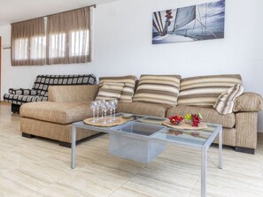 Living area - Apartment Brisa by Interhome (El Port de la Selva)