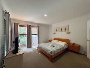 3 室のベッドルーム、ベッドシーツ