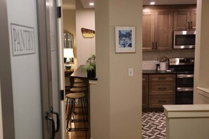 Fridge, microwave, oven, stovetop - Forest Knoll M4, Waterville Valley (Waterville Valley)