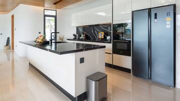 Cafetera expreso, cafetera/tetera, tetera/pava eléctrica