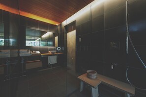 Bathroom amenities - COMICO ART HOUSE YUFUIN (Yufu)