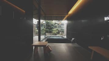 Traditional House, 2 Bedrooms, Patio, Garden View | Bathroom | Hair dryer, slippers, towels, shampoo